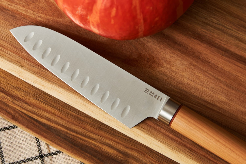 Comment choisir et utiliser un couteau Santoku