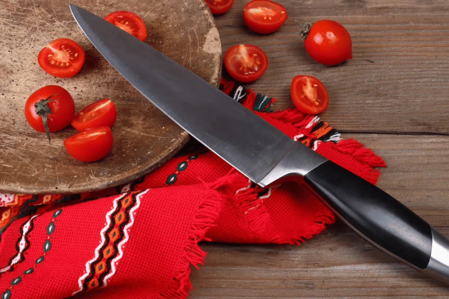 Offrir un couteau – signification, tradition et superstition
