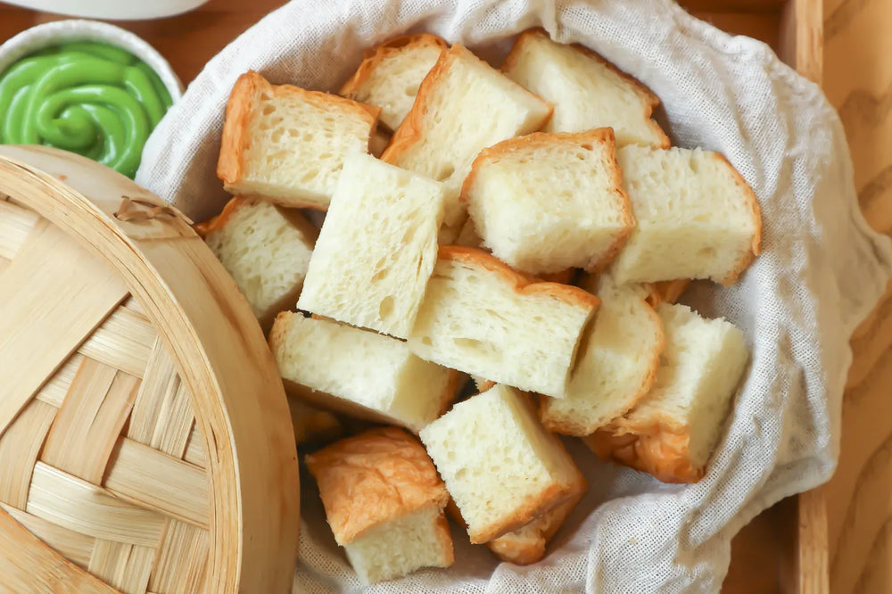 How to cut bread for Savoyard fondue