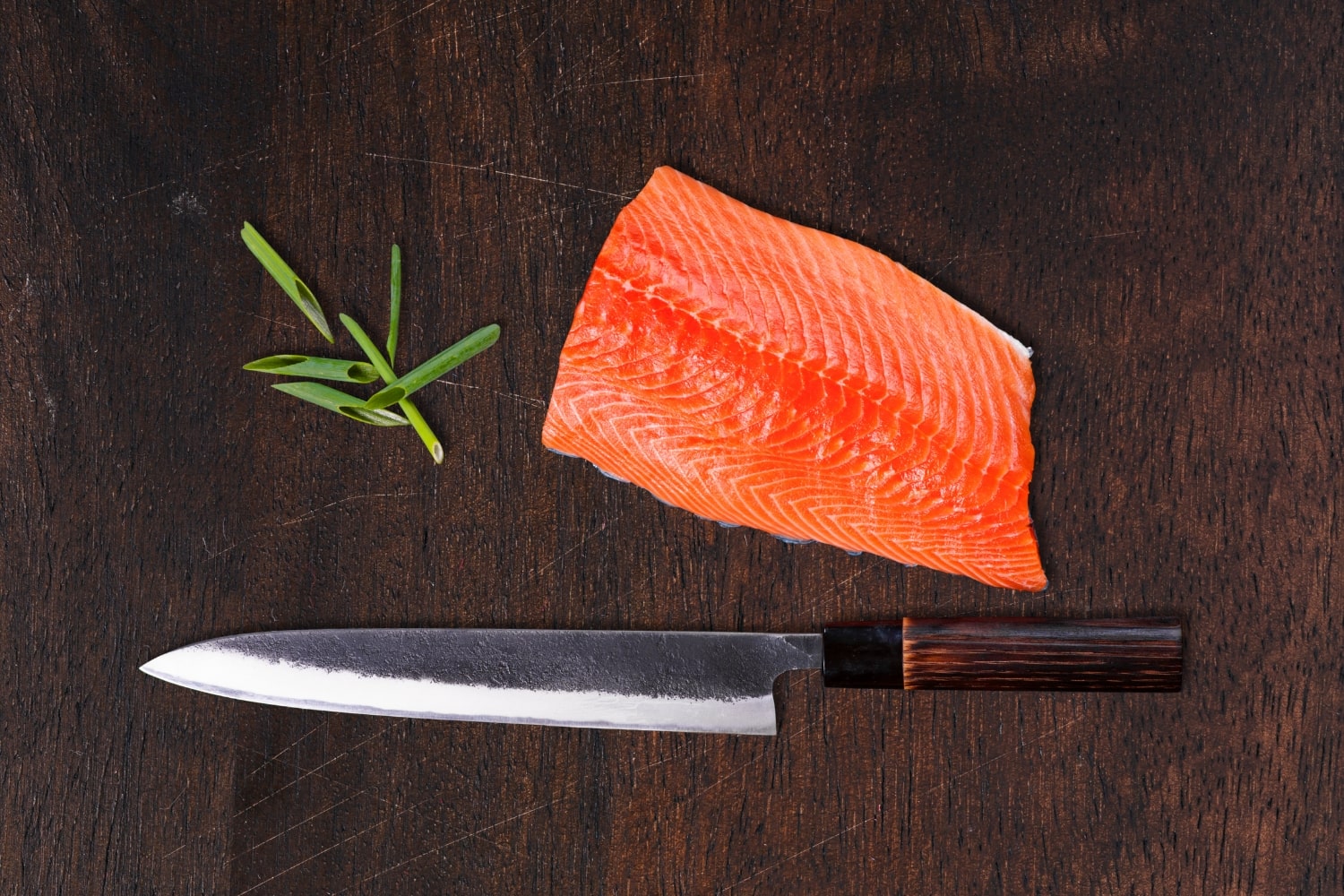 Comment utiliser un couteau Yanagiba